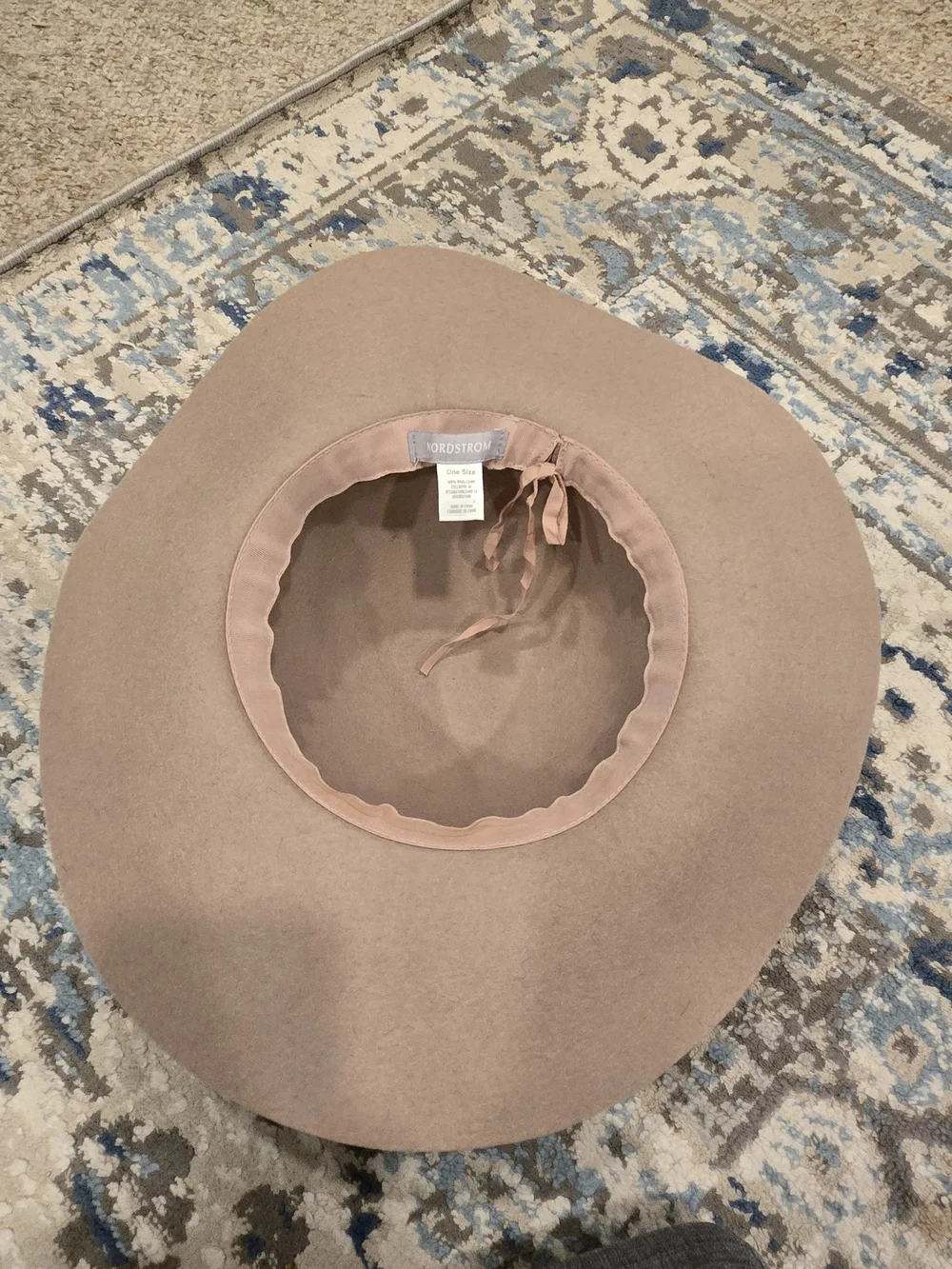 Nordstrom Wide-Brim Hat in Taupe